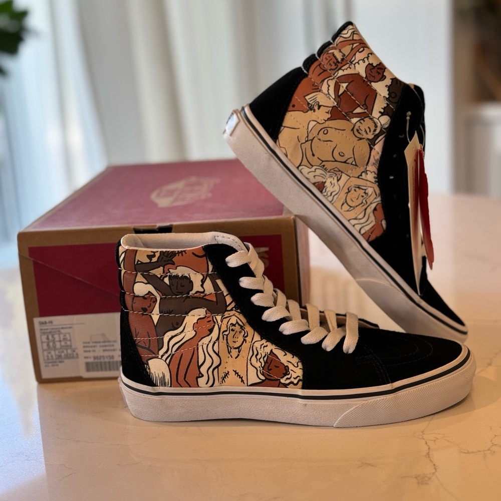 VANS Women’s Size 6 - Breast Cancer Awareness SK8 HI